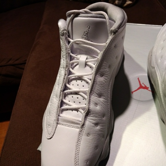 Jordan 13s low-top (Pure money) - Picture 3 of 3